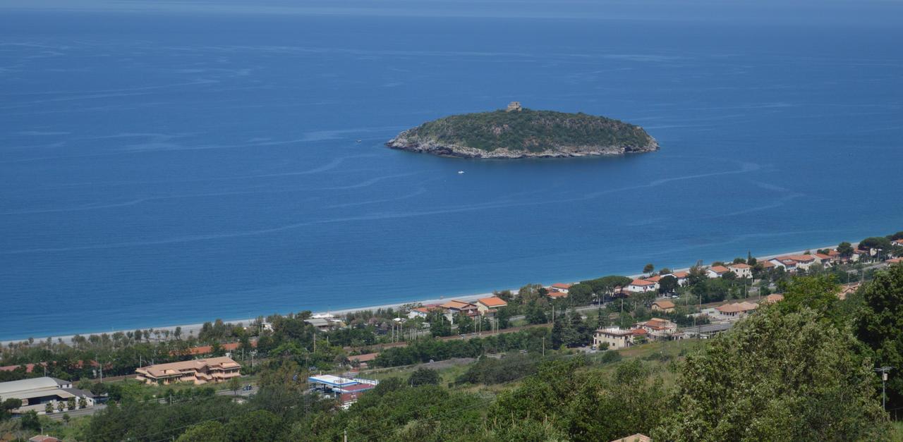 Hotel La Cometa Diamante Kültér fotó