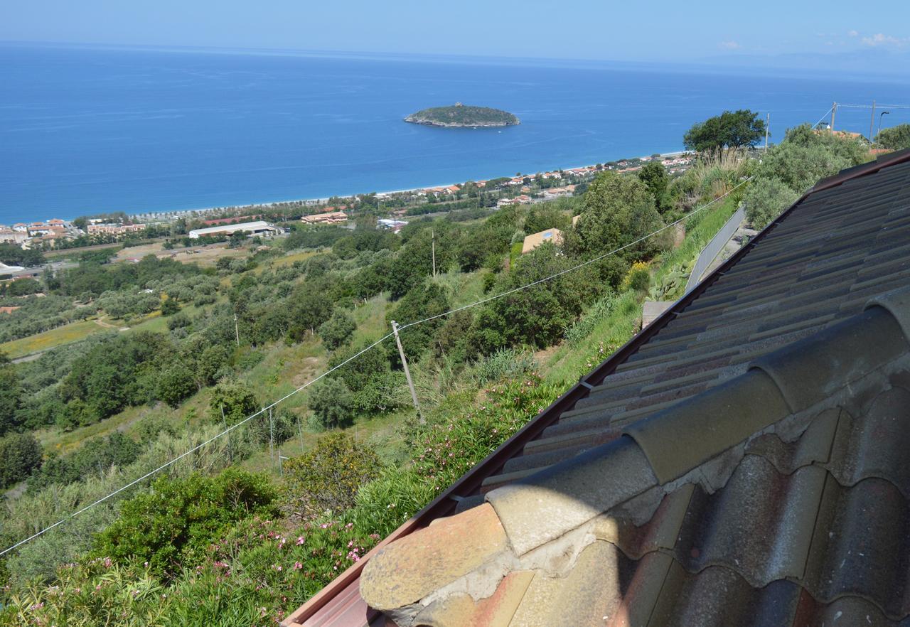 Hotel La Cometa Diamante Kültér fotó